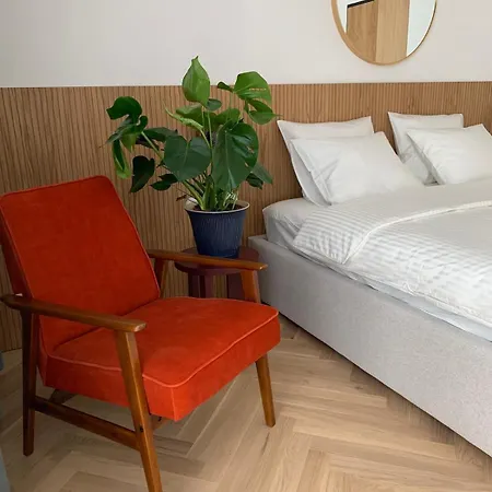 New Old Towne Apartment